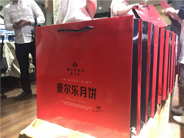 ������Բ���N��װ��ףԸȫ��Ա�����տ���|�����칫��װ��|�����칫��װ�����