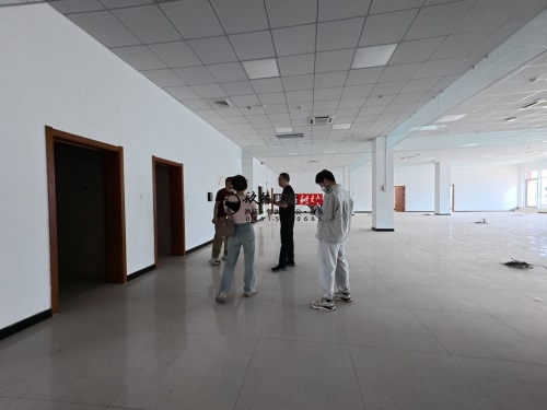 �����칫¥���װ����Ŀ|�N��װ��